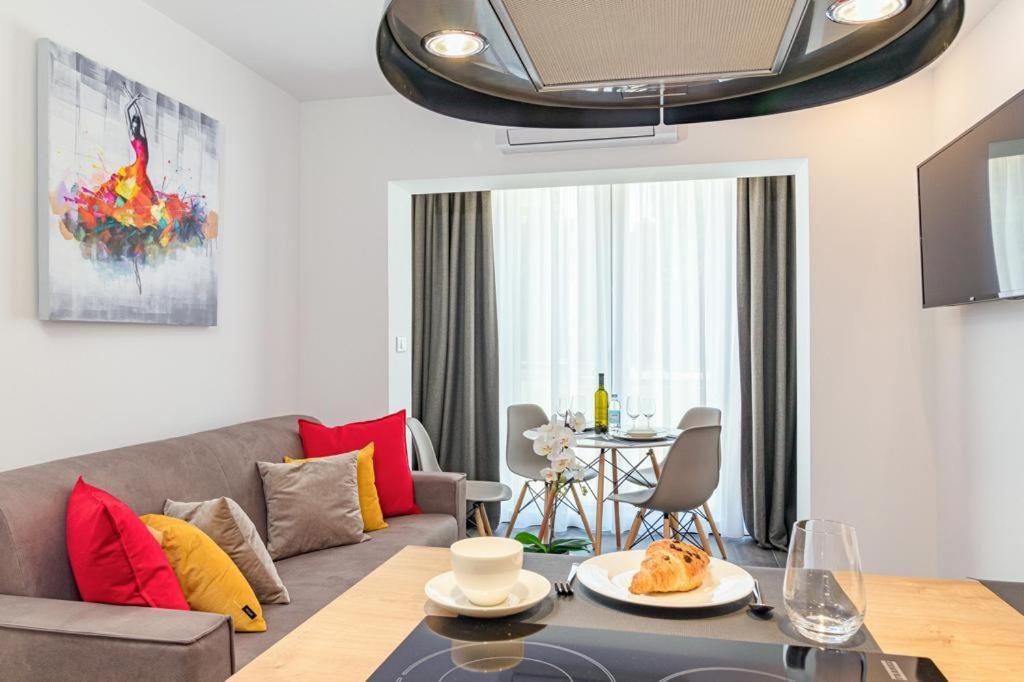 N&G New Apartment Stoja Beach Пула Екстериор снимка